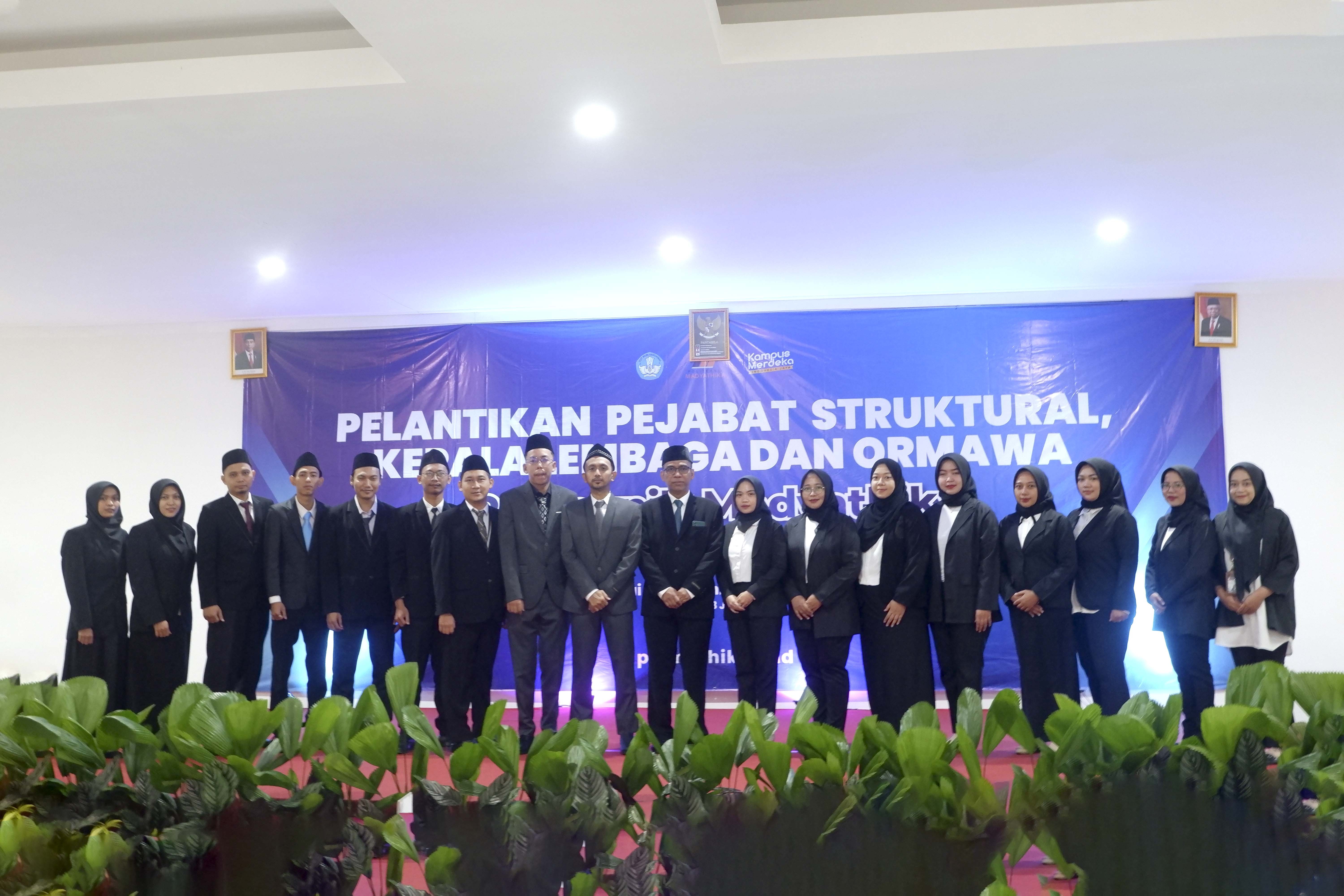 Menuju Perguruan Tinggi yang Handal Kreatif dan Inovatif, Direktur Politeknik Madyathika Resmi Lantik 16 Pejabat Struktural di Lingkungan Politeknik Madyathika Tahun 2024